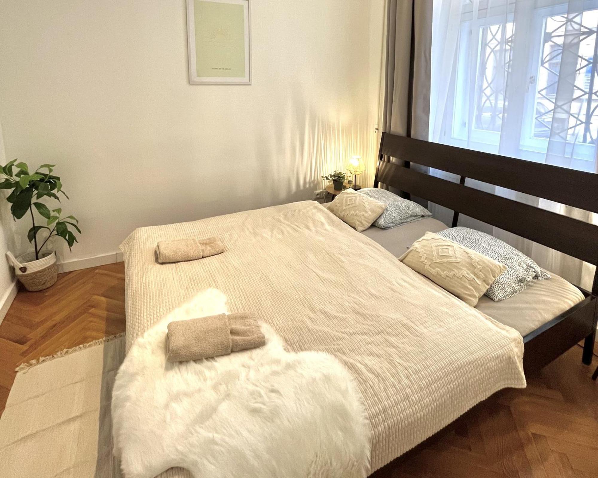 Apartment Mia - Old Town, Ac Bratislava Exterior photo