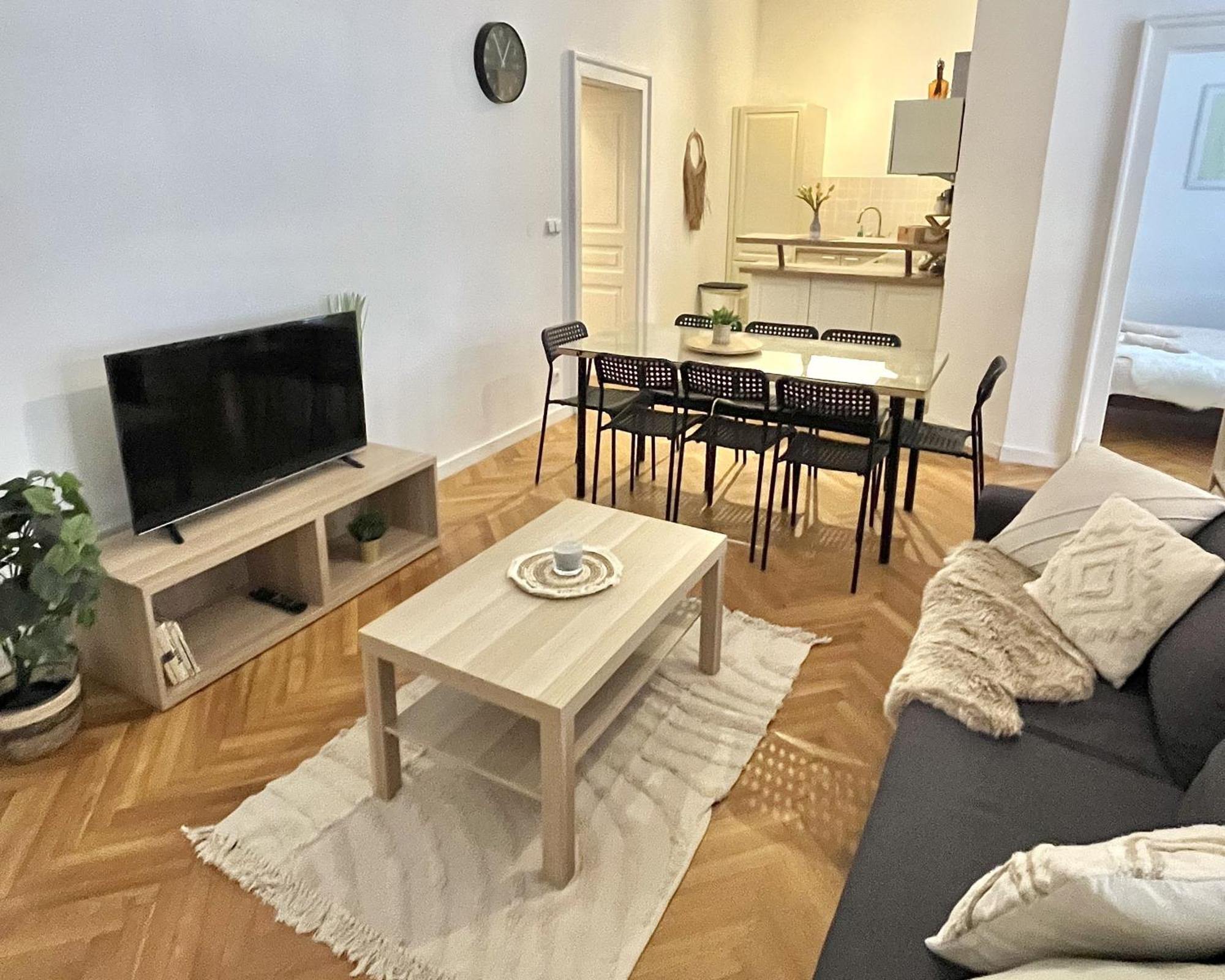 Apartment Mia - Old Town, Ac Bratislava Exterior photo